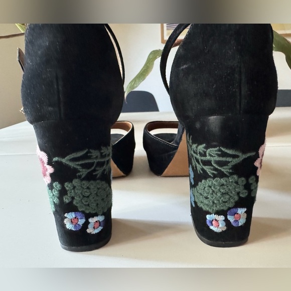 Nanette Lepore Viola Black Velvet Floral Platform Heels - Picture 4 of 15